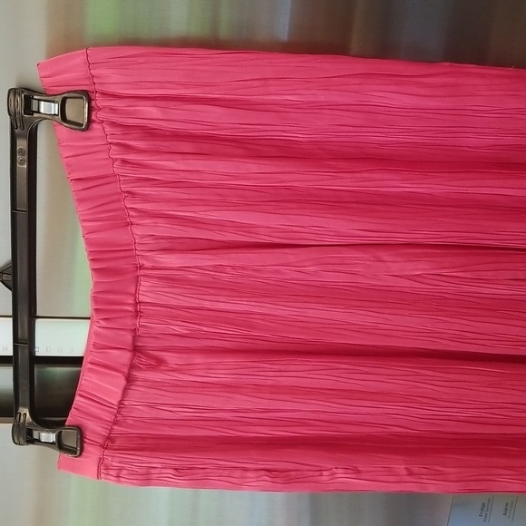 💕TRINA TURK💕 Satin Crinkled Wide Leg Pants ~ Pink NWOT - Picture 5 of 6